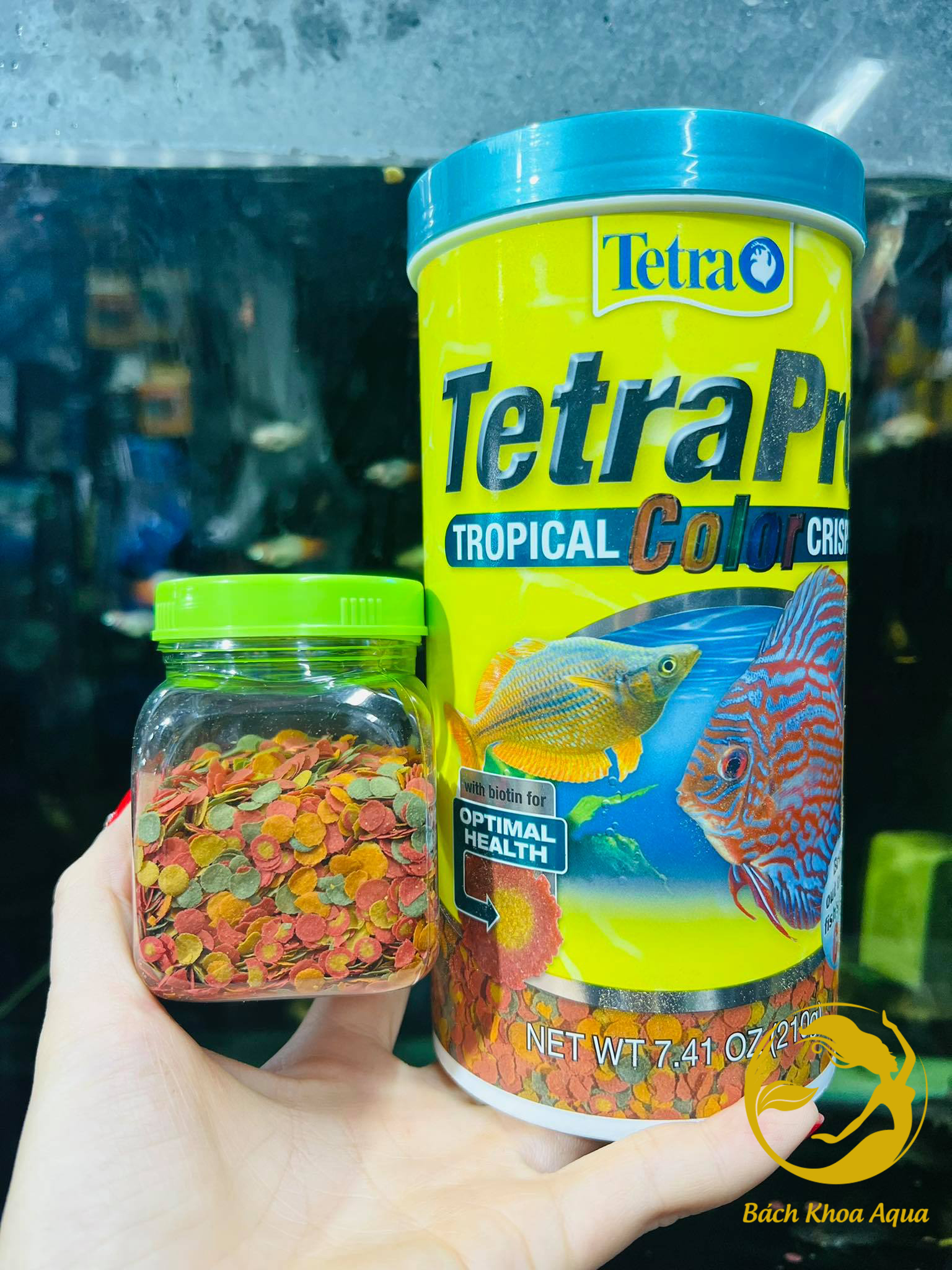 Thức ăn kích màu Tetra Pro Tropical Fish Color Crisps 210g